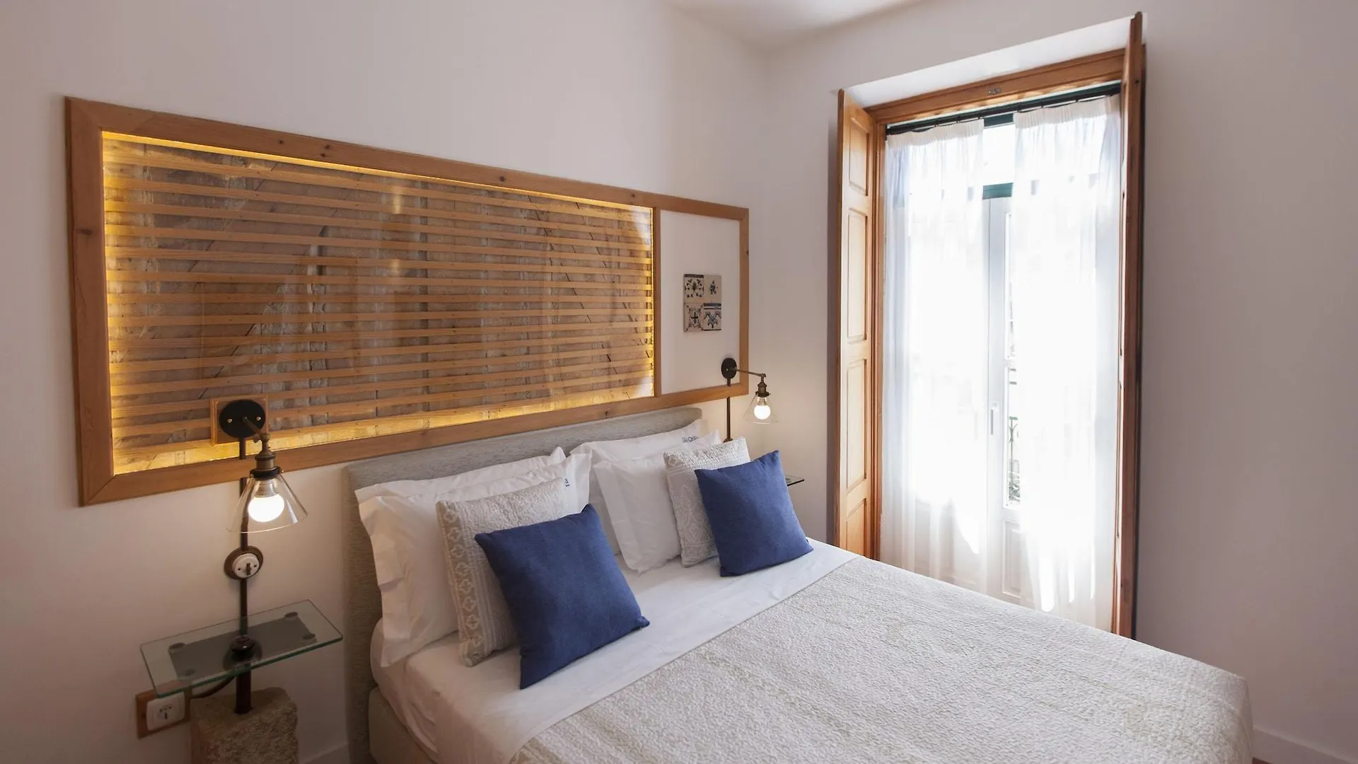 Otilia Apartamentos 0*, Lisbon