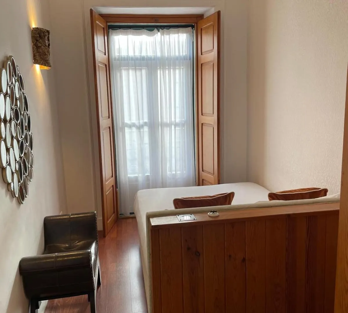 Otilia Apartamentos 0*, Lisbon